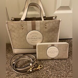Coach Dempsey Tote with Matching Wallet